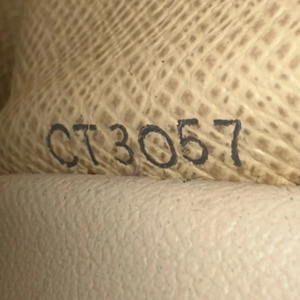 AUTHENTIC Louis Vuitton Damier Azur Multicles Key Holder. Holds 6 keys. - Picture 10 of 10